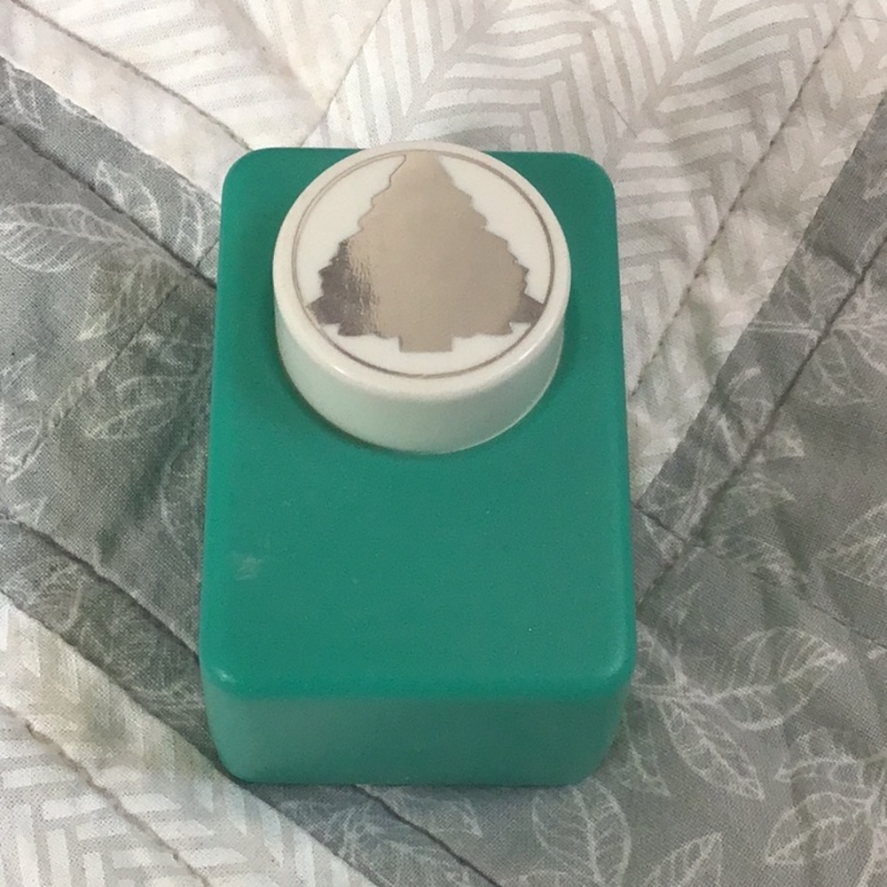 🎄 Christmas Tree Craft Punch, 1”